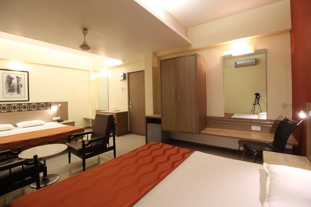 Hotel Samrat Mumbai Quarto foto