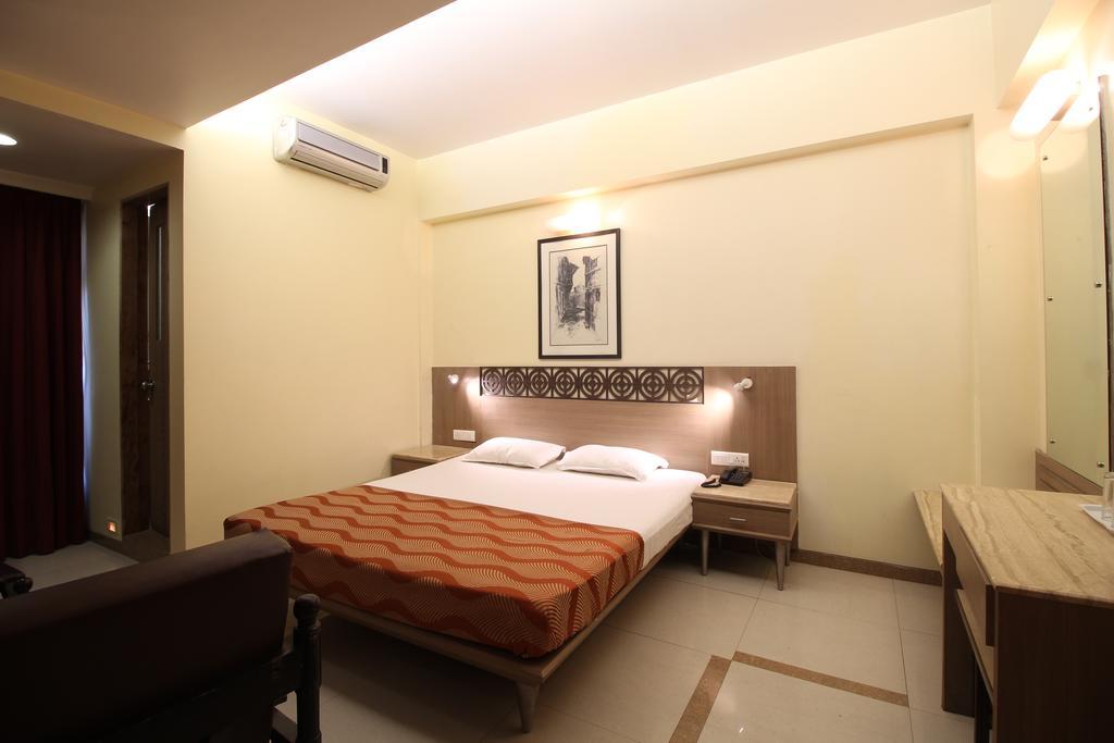 Hotel Samrat Mumbai Quarto foto