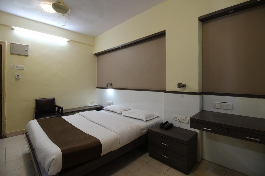 Hotel Samrat Mumbai Quarto foto