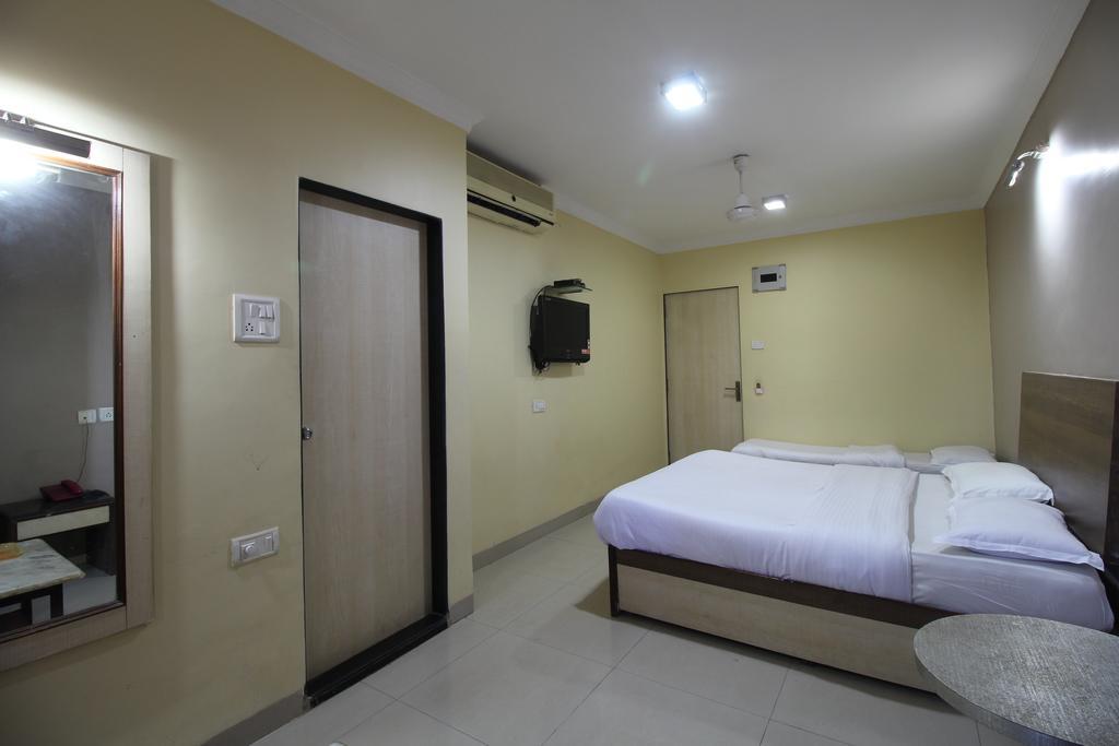 Hotel Samrat Mumbai Quarto foto