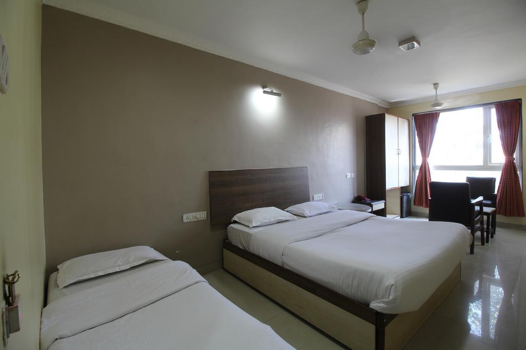 Hotel Samrat Mumbai Quarto foto